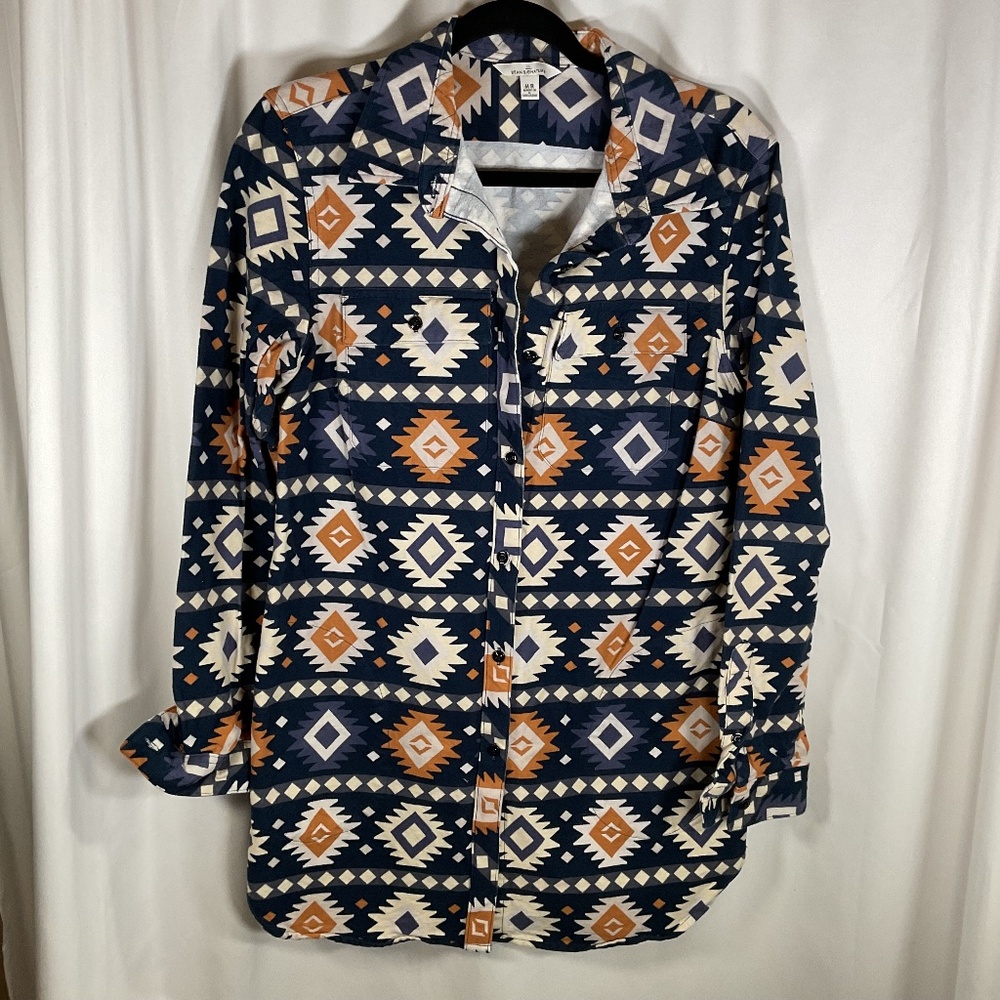 LL Bean Signature Women’s Long Chamois Shirt Shacket Size M Aztec Print Cotton